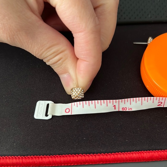 Swarovski stud earrings - Picture 5 of 6